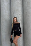 Siyah Dalgıç Kumaş Madonna Yaka Büzgülü Crop Bluz