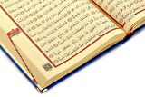 Hediyelik Kadife Kaplı İsme Özel Pleksi Desenli Arapça Orta Boy Kuranı Kerim Lacivert