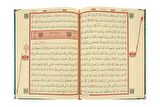 Kadife Kaplı Rahleli Hediyelik Kuranı Kerim Seti - Yeşil