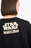 DeFacto Coool Star Wars-Mandalorian Oversize Geniş Kalıp Baskılı Kısa Kollu Tişört E6153AX25SMBK81