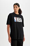 DeFactoFit NBA Wordmark Boxy Fit Bisiklet Yaka Kısa Kollu Tişört Z9313AZ24AUBK81