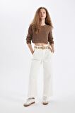 DeFacto Regular Fit Bisiklet Yaka Kroşe Ajurlu Delikli Crop Triko Kazak T4513AZ24AUBG111