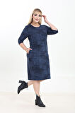 Çift Cepli Desenli Esnek Kışlık Büyük Beden Midi Elbise 4A-2754