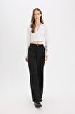 DeFacto Klasik Pantolon Wide Leg Geniş Bol Paça Fleto Cepli Yüksek Bel Standart Boy Basic Düz D8150AX24AUBK81