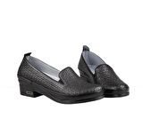 CASTLE BLACK 24551 Hakiki Deri Ortopedik Siyah Kadın Günlük Anne Ayakkabısı