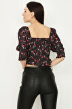 Kadın Çiçek Desenli Kare Yaka Gipeli Bluz