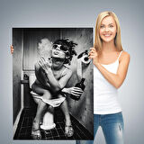 Tuvalette İçki ve Sıgara İçen Kadın Kanvas Tablo-5105