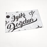 Gümüş Gri Üzeri Siyah İyiki Doğdun Yazılı Masa Örtüsü 120x180 Cm.