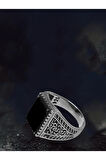 Erkek Gümüş Yüzük - Siyah Oniks Taşlı Yanları Grek Desen İşlemeli Erkek Yüzük
