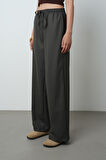 Kadın Düz Renk Bol Paça Kumaş Pantolon