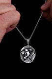 Erkek Gümüş Kolye - Pars Figürlü Yuvarlak Model Gümüş Erkek Kolye