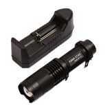 Zoomlu Şarjlı El Feneri