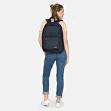 Eastpak Out of Office® Triple Denim Sırt Çantası (Notebook) EK76726W