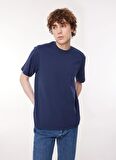 Levis Bisiklet Yaka Düz Mavi Erkek T-Shirt A9437-0001_CLASSIC RELAXED TEE NAVA