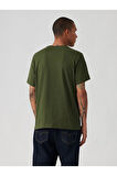 Levi's Erkek T-Shirt 25YA2082-0259