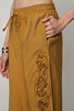 Kadın Şerit Gül Ve Taş Detaylı Düz Renk Beli Lastikli Bol Paça Pantolon