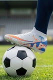 Air Erkek Beyaz Futbol Kramponu - Çoraplı Bilekli Halı Saha Ayakkabısı - 601