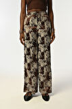 KADIN BELİ LASTİKLİ BOL PAÇA KARIŞIK DESENLİ KAHVERENGİ PANTOLON