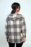 Kadın Kapüşonlu Ekose Desenli Metal Düğmeli Cepli Gömlek