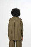 KADIN DÜZ RENK SİMLİ OVERSİZE KESİM GÖMLEK