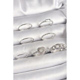 Pirinç Gümüş Renk Zirkon Taşlı Kalp Model Kadın Yüzük Kombini