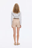 Süet Görünümlü Kemer Aksesuarlı Mini Şort Bej