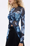 Sulu Boya Çiçek Desenli Asimetrik Tül Bluz Lacivert