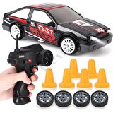 2.4GHz Uzaktan Kumandalı 4x4 1:24 Ölçek 15 Km Hız Yapan 3.7V Şarjlı Oyuncak Drift Aracı