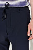 Erkek Lacivert Slim Fit Dar Kesim Gofre Desenli Esnek Beli Bağlamalı Pantolon
