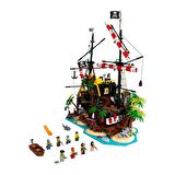 LEGO Ideas 21322 Pirates of Barracuda Bay