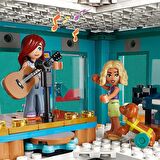 LEGO Lego®  Friends Heartlake City Toplum Merkezi 41748 - 9 Yaş ve Üzeri Çocuklar Için Rol Yapma Aksesuarları Içeren Yaratıcı Oyuncak Yapım Seti (1.513 Parça)
