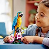 LEGO Creator Egzotik Papağan 31136-7 Yaş ve Üzeri Çocuklar İçin Papağan, Balık ve Kurbağa Modelleri İçeren Yaratıcı Oyuncak Yapım Seti (253 Parça)