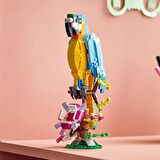 LEGO Creator Egzotik Papağan 31136-7 Yaş ve Üzeri Çocuklar İçin Papağan, Balık ve Kurbağa Modelleri İçeren Yaratıcı Oyuncak Yapım Seti (253 Parça)