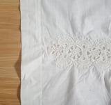 EL İŞİ PAMUKLU MASA ÖRTÜSÜ NAKIŞLI ,SEHPA ÖRTÜSÜ BEYAZ RENKLİ 55x72cm