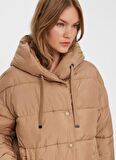 Vero Moda  Koyu Kahve Kadın Kısa Şişme Mont 10267103