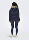 Only Lacivert Kadın Mont ONLELLAN QUILTED HOOD JACKET CC OTW