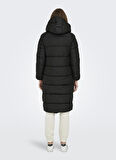 Only Siyah Kadın Kaban ONLCAMMIE LONG QUILTED COAT CC OTW