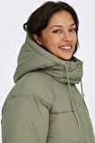 Only Kadın Kapüşonlu Çift Cepli Şişme Mont 15322013 Yeşil