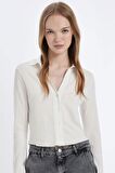 DeFacto Coool Fitted Basic Düz Düğmeli Uzun Kollu Crop Beyaz Gömlek A0012AX24AUWT32