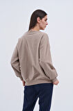 Trend Kadın Şıklığı ve rahatlığı bir arada sunan Sweatshirt