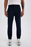DeFactoFit Sporcu Jogger Eşofman Altı Slim Fit Dar Kesim Standart Paça Cepli Beli Lastikli D1956AX24AUNV146