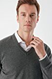 Slimfit V Yaka Düz Basic Model Pamuklu Erkek Uzun Kol Triko Kazak