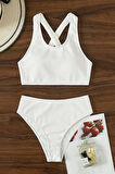 Kadın Beyaz Çapraz Sırt Detaylı Iç Çamaşır Takımı