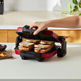Karaca Future Essential Tost Makinesi Matte Red 1800 W 4 Dilim Kapasiteli