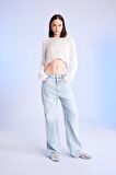 DeFacto Regular Fit Bisiklet Yaka Kroşe Ajurlu Delikli Crop Triko Kazak T4513AZ24AUER103