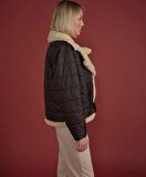 İçi Peluş Kollar Anorak Mont Siyah