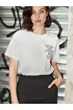 Kadın Beyaz Stay Groovy Baskılı Oversize Bisiklet Yaka T-shirt