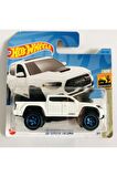 Hot Wheels Tekli Arabalar '20 Toyota Tacoma Beyaz 2023-HKG75