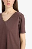 DeFacto Regular Fit V Yaka Basic Düz Kısa Kollu Tişört K5057AZ25SPBN258