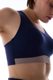 #İzbırakmaz Lacivert Stretch360 Orta Destek Kontrast Detaylı Çıkarılabilir Pedli Zero Feel Spor Sütyeni